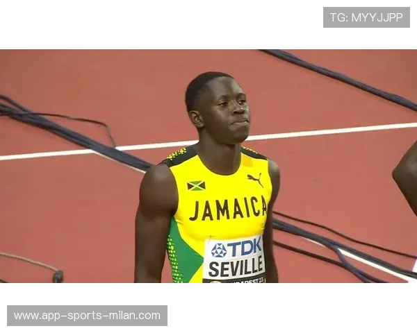 速度滑冰选手弯道超车如鬼魅 速度滑冰选手弯道超车如鬼魅