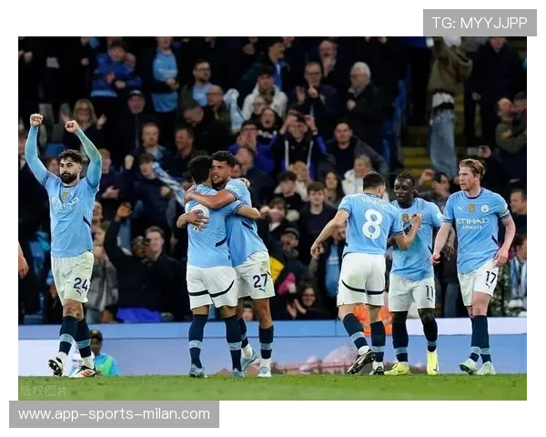 曼城边路强突连环突破，多库助攻福登捅射得分